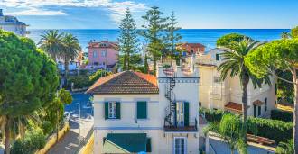 فيلا مريحة للبيع في سانتا مارينيلا