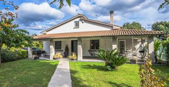 منزل جديد للبيع في فيترالا