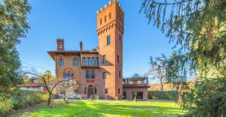 قلعة فاخرة للبيع في بوغومانيرو